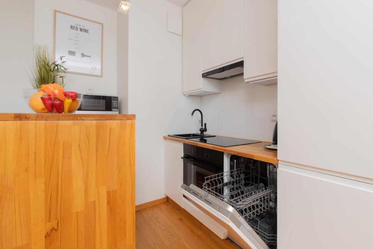 Modern Gdynia Apartment With Balcony & Parking By Noclegi Renters Екстериор снимка